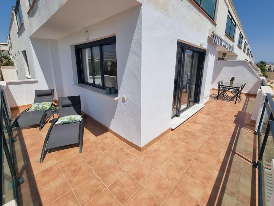 Toyo Alcazaba Suites Gran Terraza Y Vistas, 2Hab, Piscina Y Garaje Retamar  Extérieur photo